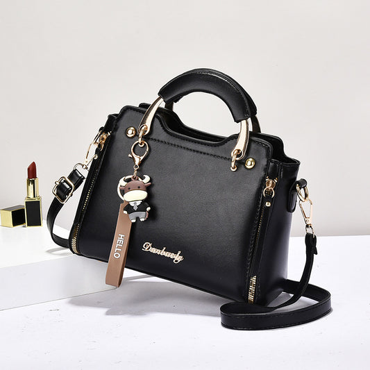 Stylish Crossbody Bag With A Chic Sophisticated Vibe
