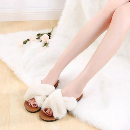 Cross hair flat bottom slippers