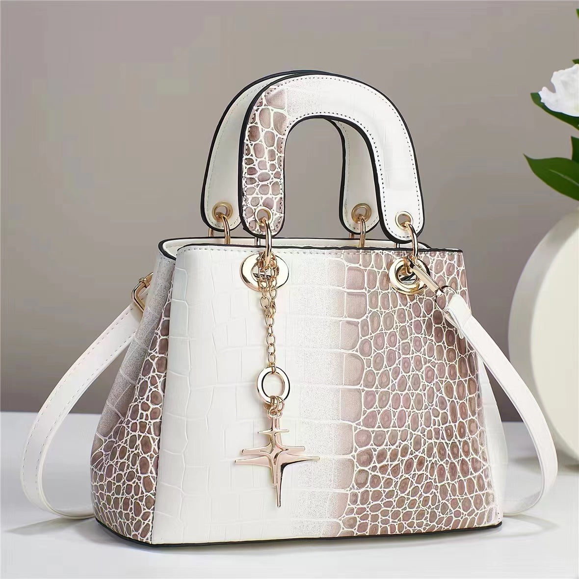 Elegant Crocodile Skin Lady Bag