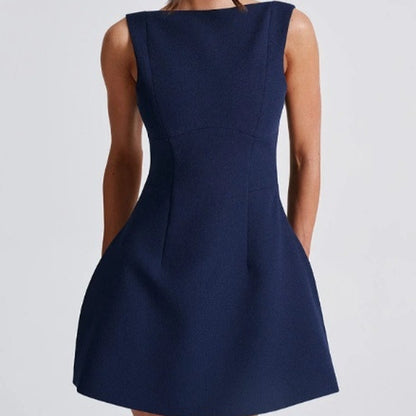 Sexy Slim-Fitting Backless Short Dress
