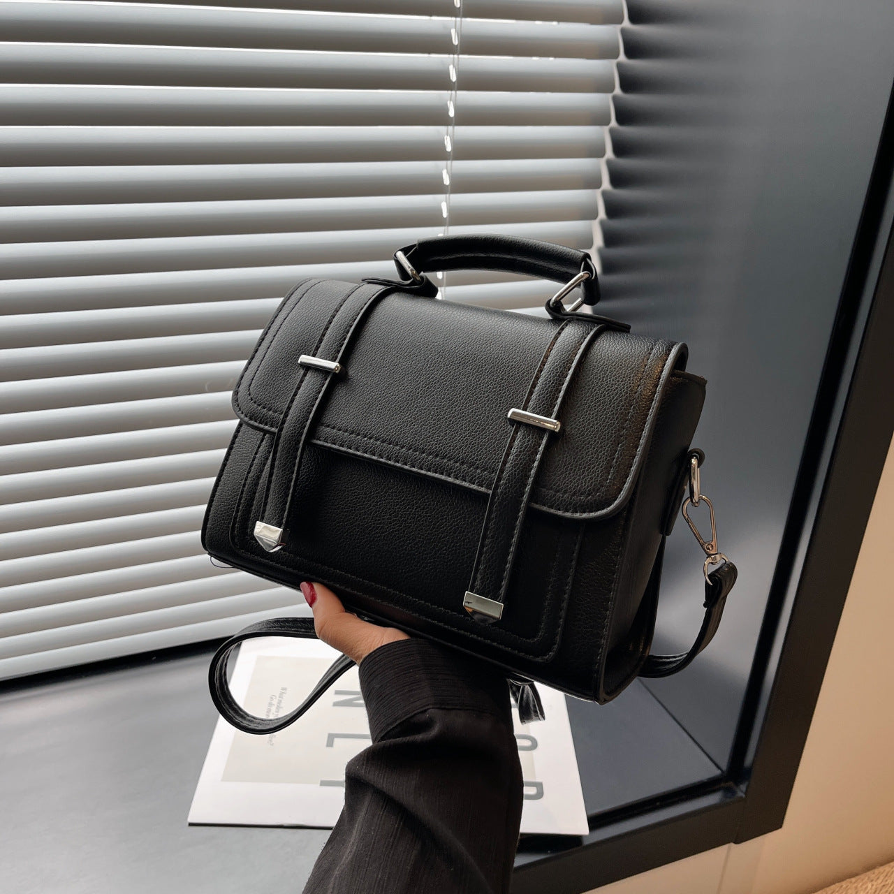 Stylish Minimalist Versatile Crossbody Bag