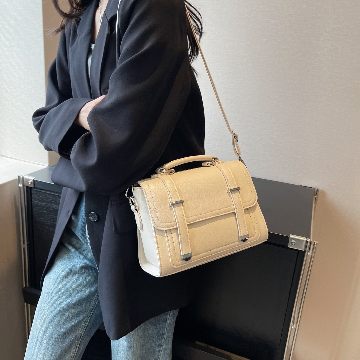 Stylish Minimalist Versatile Crossbody Bag