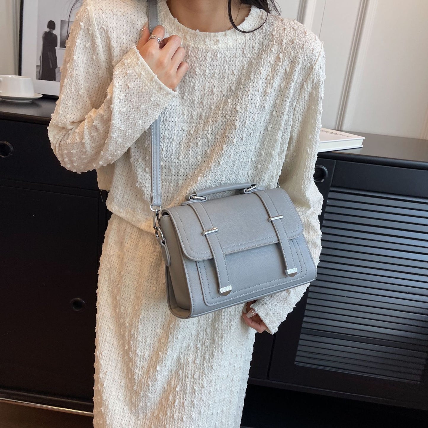 Stylish Minimalist Versatile Crossbody Bag