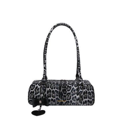 A High-end Tote Bag With A Uniquely Distinctive Design