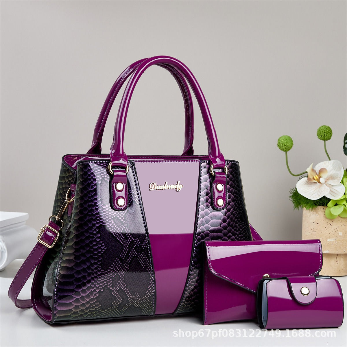 Shoulder Bag With A Snakeskin Pattern Tote Handbag