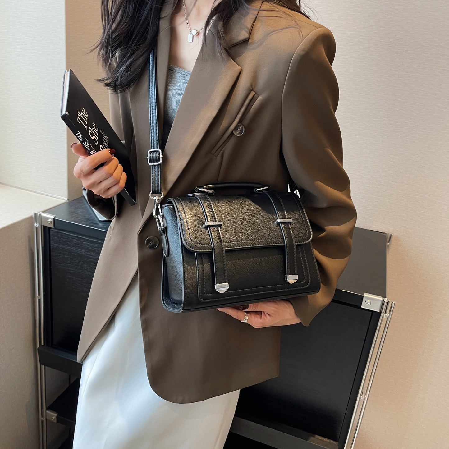 Stylish Minimalist Versatile Crossbody Bag