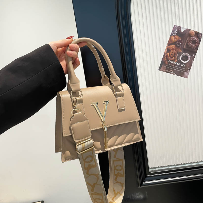 Solid-Colour Tassel Crossbody Bag